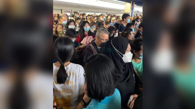 尖峰时刻一度中断 南北地铁线北向列车服务恢复运作