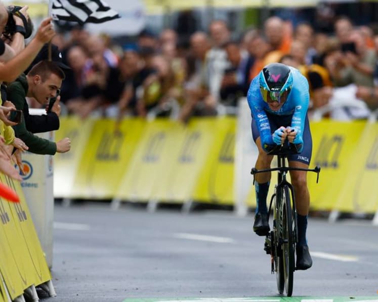 Former Tour de France champion Froome calls time on career