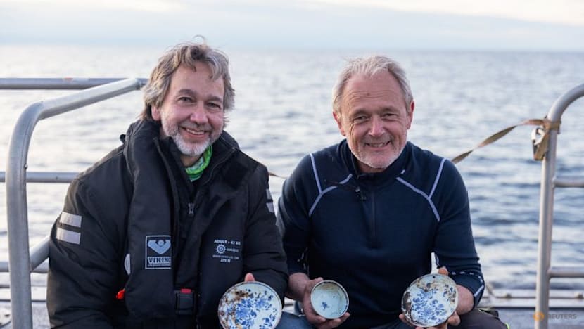 Norway recovers porcelain, chandeliers from 18th century shipwreck