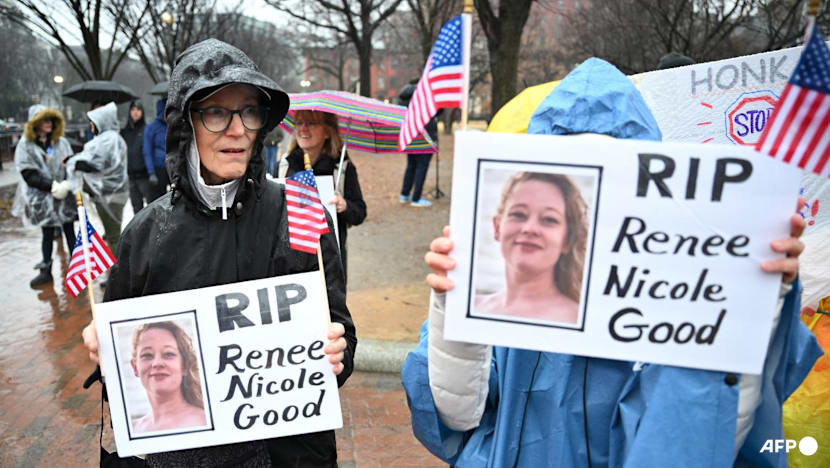 Anger over fatal Minneapolis shooting fuels US protests