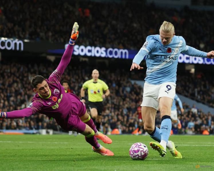Haaland shines with double as Manchester City beat Bournemouth