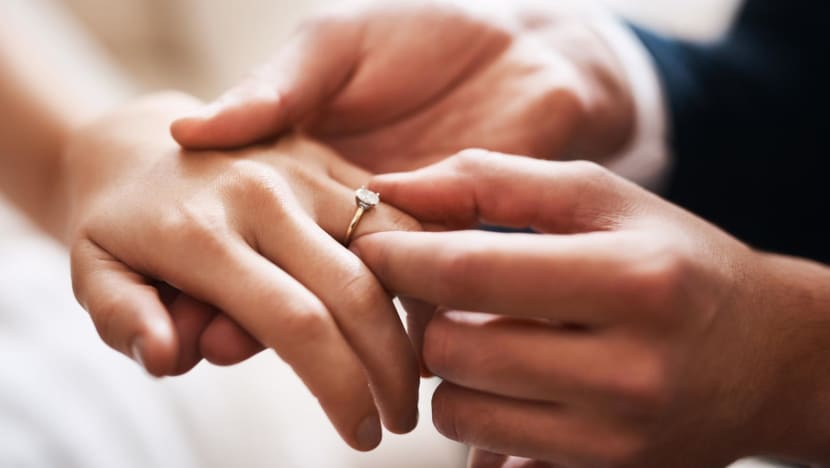 Jail for man who entered marriage of convenience with woman he met at bar in exchange for money Jail for man who entered marriage of convenience with woman he met at bar in exchange for money