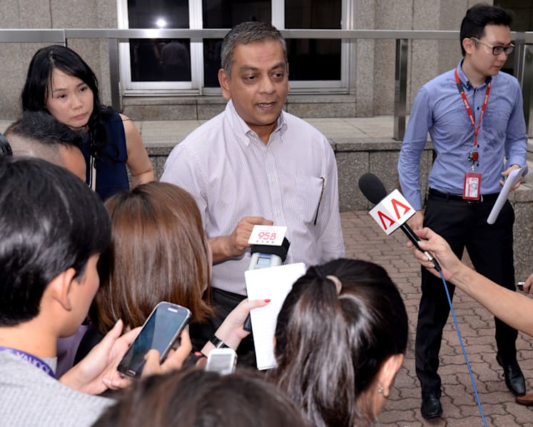 SMRT’s chief spokesperson quits amid talk of leadership changes