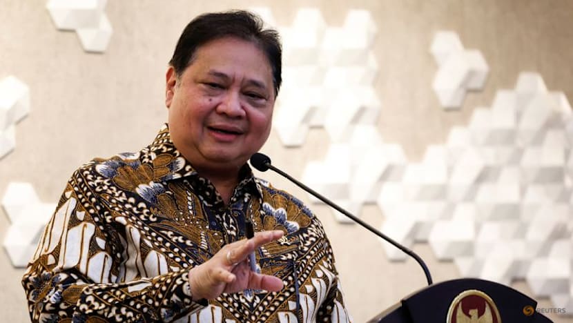 Indonesia announces cash handout, internship programme to stimulate economy