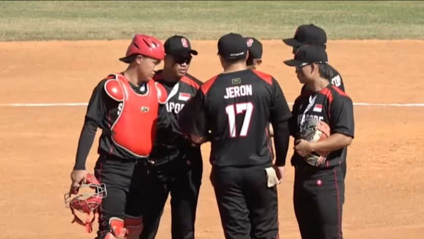 SUKAN SEA 2025: Pemain sofbol lelaki SG raih pingat perak