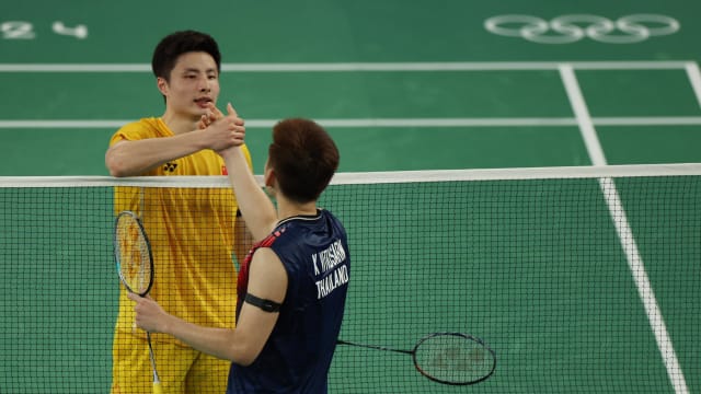 头号种子石宇奇八强出局 0比2负泰国世冠昆拉武特