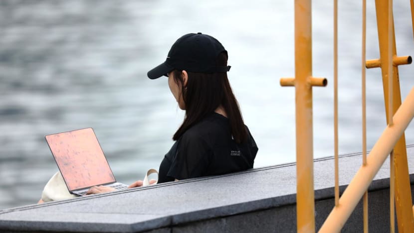 TODAY Youth Survey: 2 in 5 plan to switch jobs in next 6 months; remote working a must-have for many TODAY Youth Survey: 2 in 5 plan to switch jobs in next 6 months; remote working a must-have for many