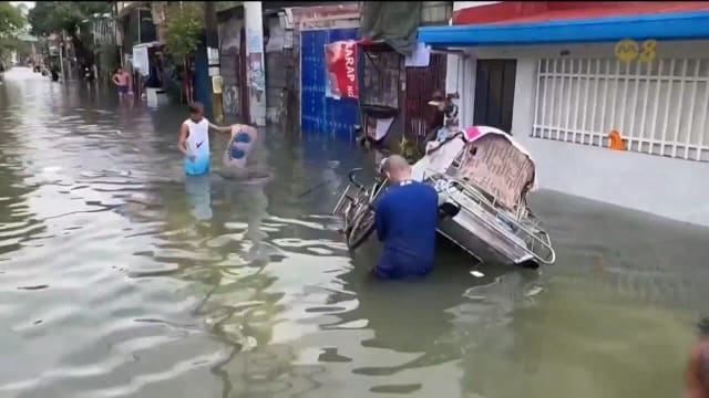 台风竹节草袭菲律宾 引发水灾和土崩致25人丧命