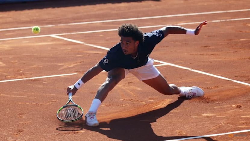 Fils powers past Rublev to win Barcelona Open