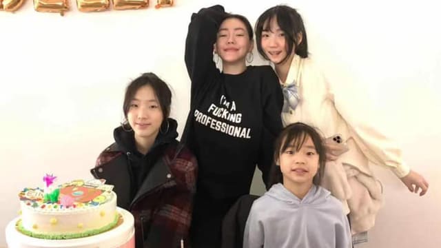 同学的妈妈太漂亮……小S女儿不让爸爸参加生日会