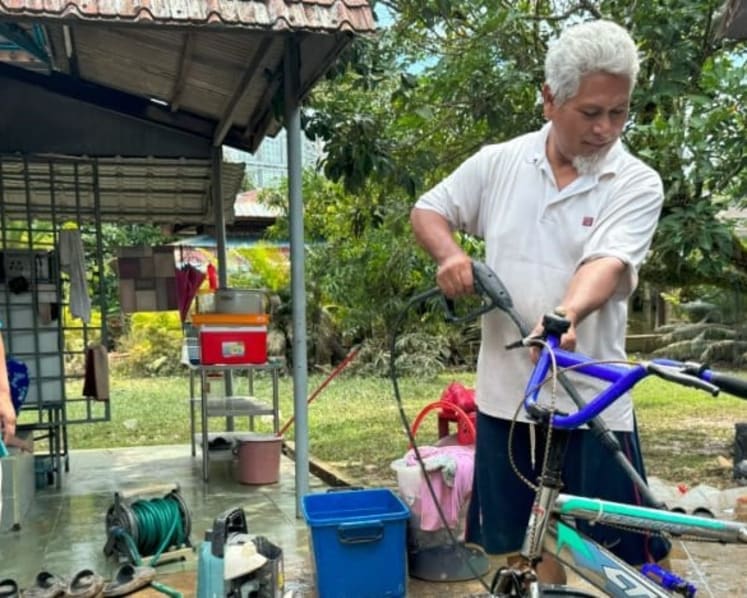 'Rugi RM10,000': Projek tebatan banjir tertangguh, mangsa merungut kerugian 