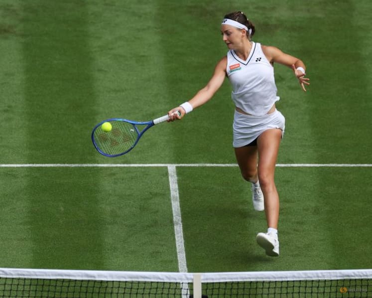 Sabalenka powers past Kostovic into Wimbledon second round