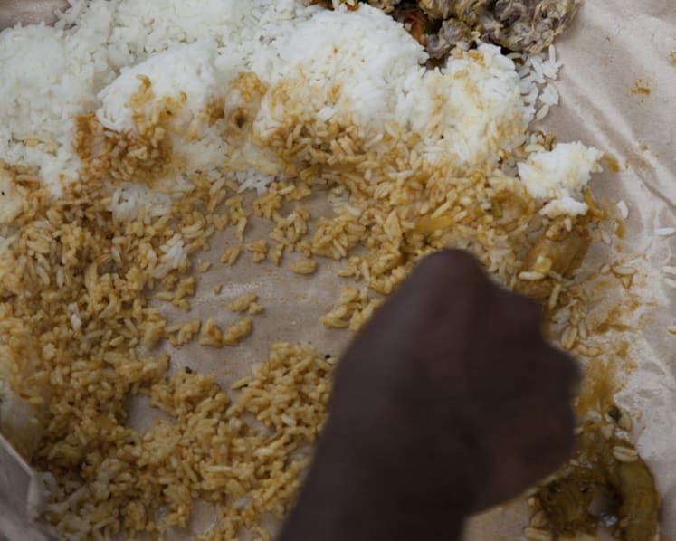 Netizens outraged over foreign worker meals