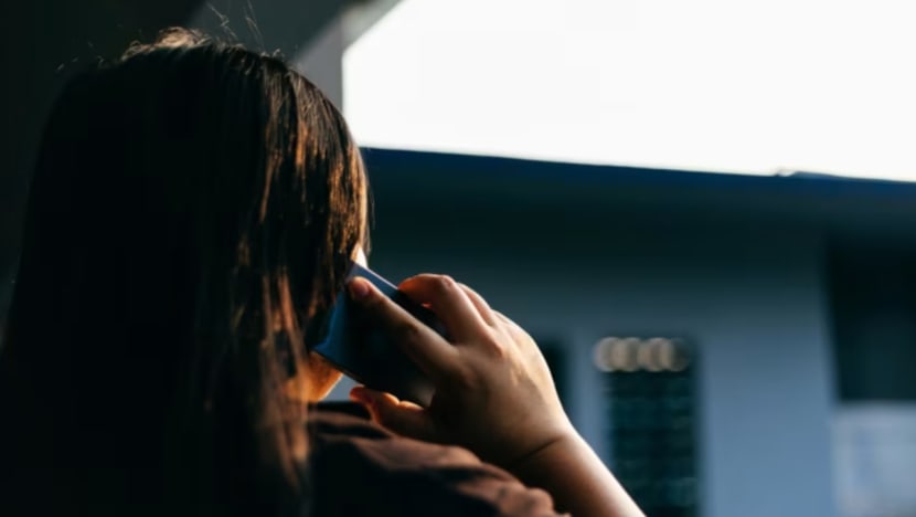 Wanita hangus S$1.2 juta; diperdaya seolah-olah bantu siasatan 'polis'