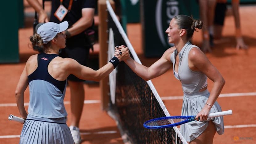 Kostyuk beats Golubic to maintain clay form at French Open