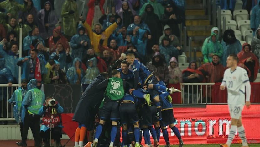 Switzerland seal World Cup place despite Kosovo fightback