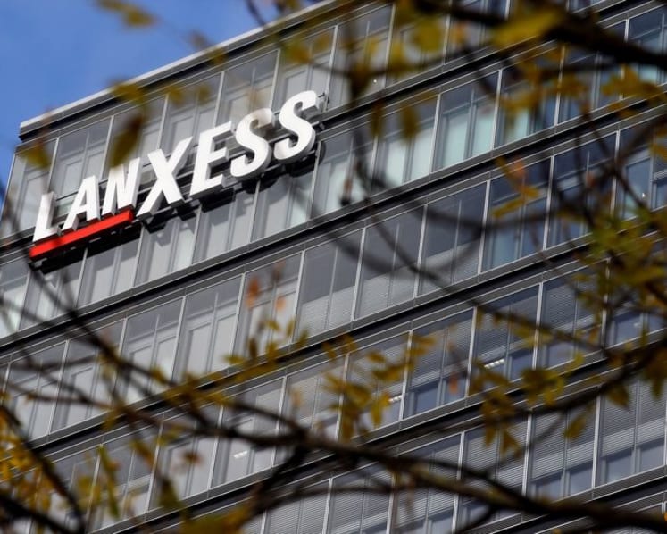 Lanxess sees oil price in range of $100-$110 per barrel