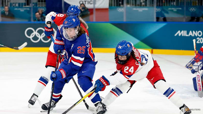 Ice hockey-US overpower Czechs, Italy thrill home crowd, Sweden beat Germany as women's tournament begins