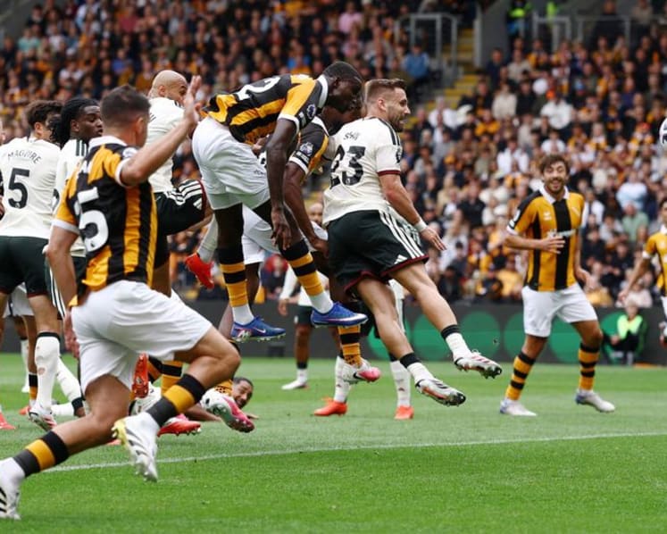 Hull stun Manchester United 2-0 on Premier League return