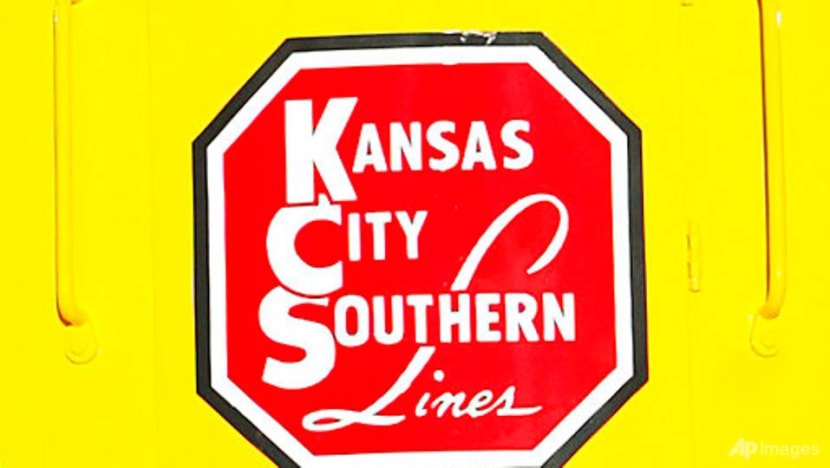 Kansas City Southern in talks on dueling rail takeover bids