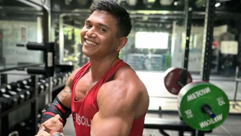 Indonesian fitness influencer dies in gym accident after barbell broke his neck Indonesian fitness influencer dies in gym accident after barbell broke his neck