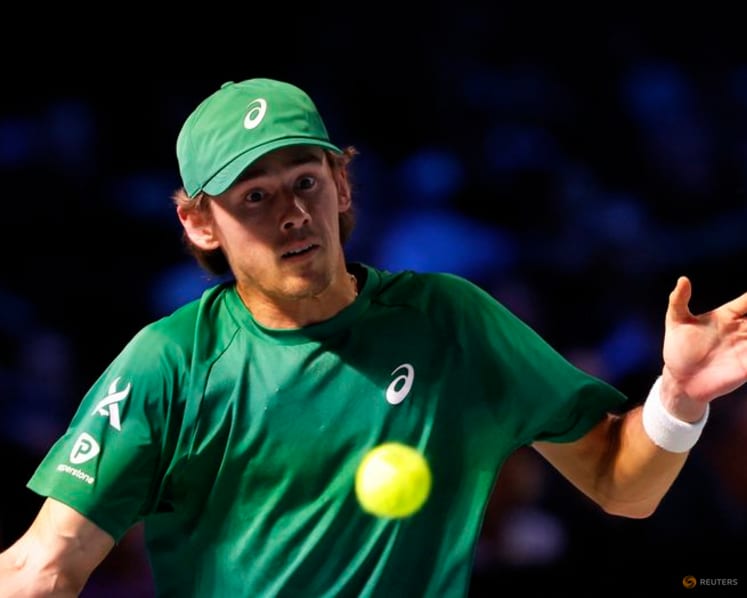 Sinner sets up Vienna final with Zverev