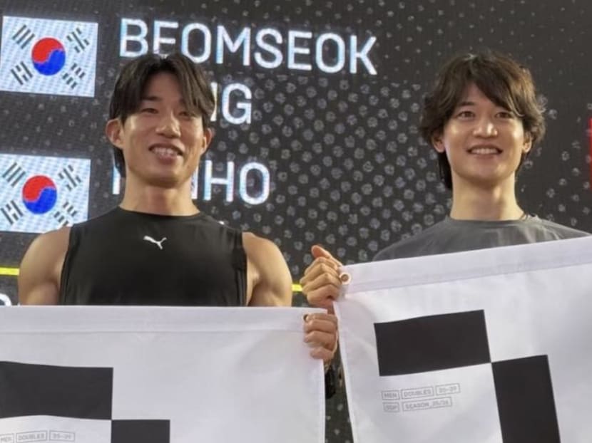 Shinee’s Minho and Physical: 100’s Hong Beom-seok win their division at Hyrox Singapore 2026
