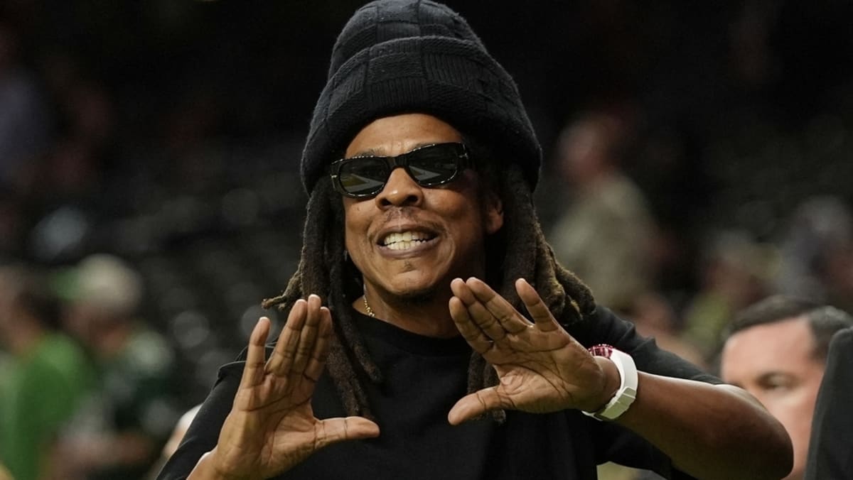 Woman withdraws civil lawsuit against Jay-Z, Sean 'Diddy' Combs alleging she was raped at age 13
