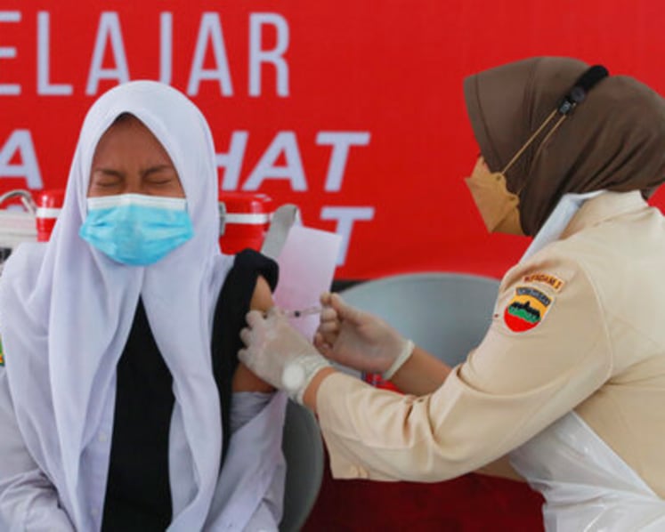 After struggles to secure COVID-19 vaccines, Indonesia and Philippines look to get jabs back on track