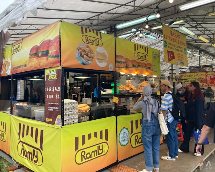 High rent, stiff competition: Geylang Serai Ramadan bazaar stallholders struggling to turn a profit