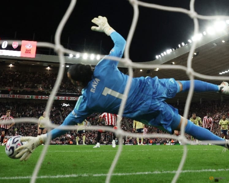 Arsenal stay perfect, Liverpool and Chelsea both held to draws