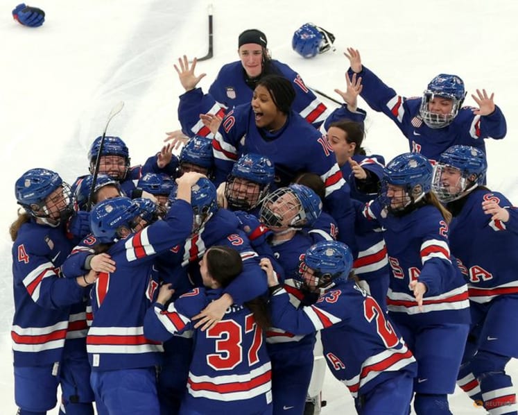 Ice hockey-United States beat Canada in overtime for women's gold