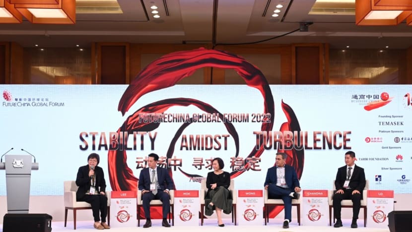 Finding opportunities amid crisis: Charting the future of China, Singapore and the world Finding opportunities amid crisis: Charting the future of China, Singapore and the world