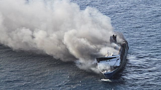 印尼渡轮起火事故搜救结束 所有人员已寻获