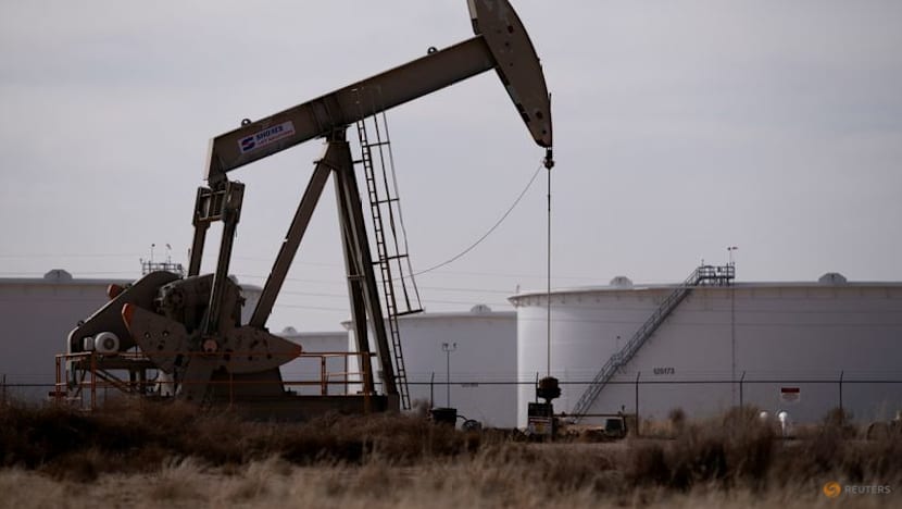 Oil settles down on renewed push to end Russia-Ukraine war