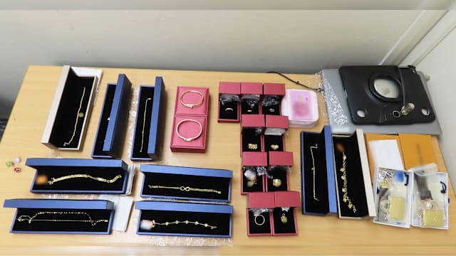 带未申报珠宝从兀兰关卡入境 女子逃税被罚款1万多元