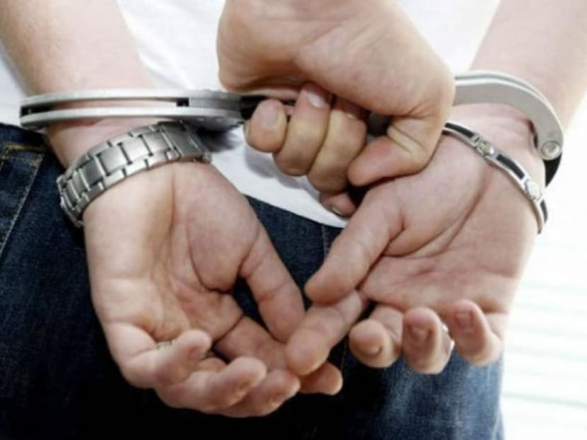 Man jailed for threatening girlfriend and ill-treating her daughter