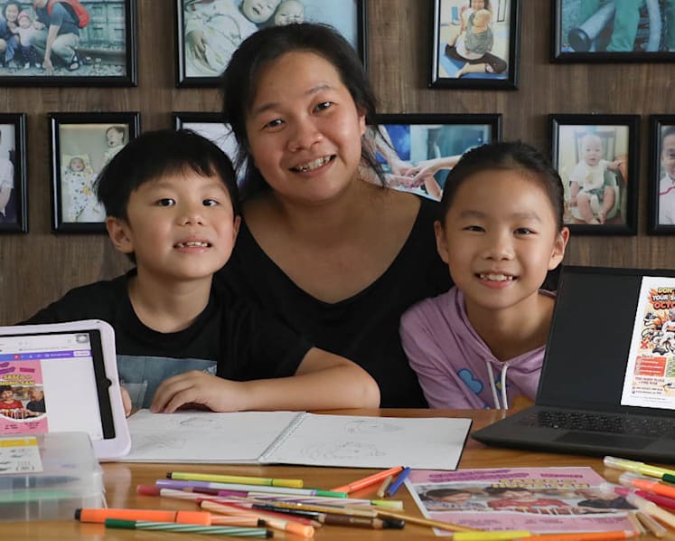 'Little hands, big hearts': How a young family's community projects are inspiring others