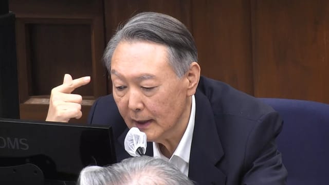 尹锡悦案再审 检方指罪行严重求刑十年