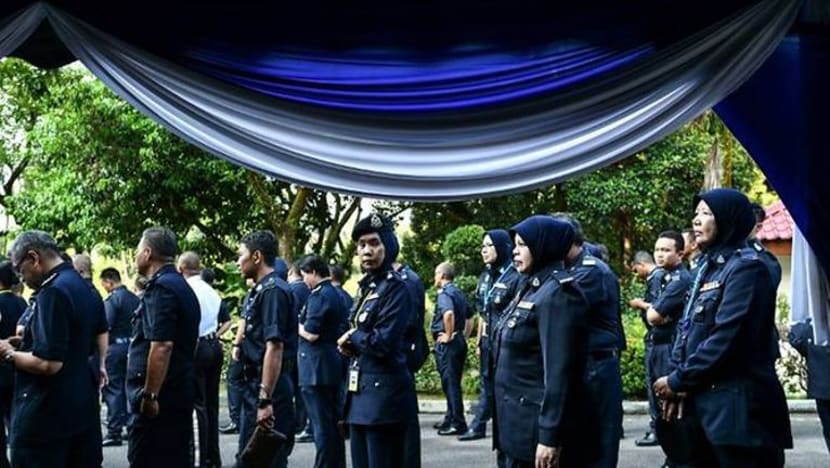 Polis M'sia anjur kursus tingkat kemahiran bahasa Inggeris