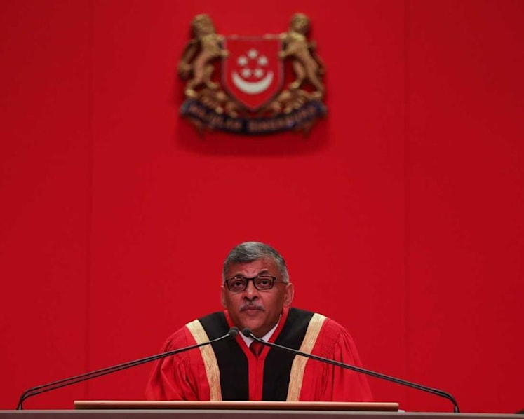 Chief Justice urges new lawyers to do pro bono work, as pandemic reduces lower-income groups’ access to justice