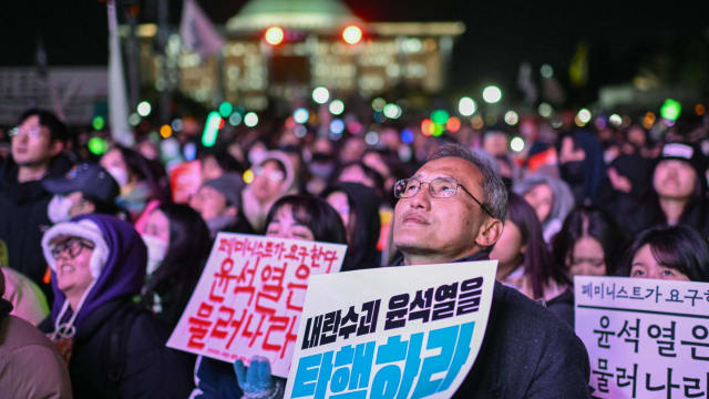 我国驻韩国大使馆：不排除韩国多处发生更多抗议活动