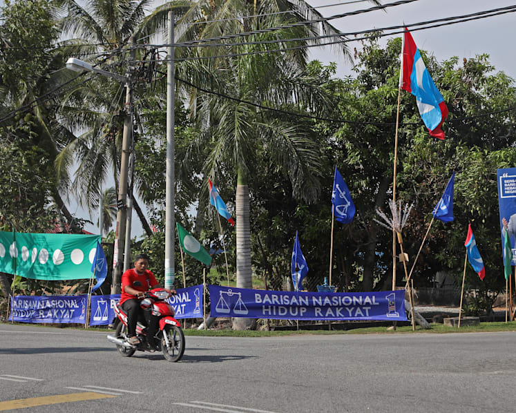 In big blow to BN, stronghold states fall to opposition, key party leaders ousted