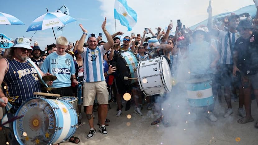Scaloni hails '12th man' as Argentina fans hit Miami