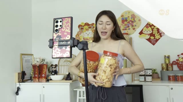前线追踪 | 高达两折优惠  直播间办年货你会心动吗？