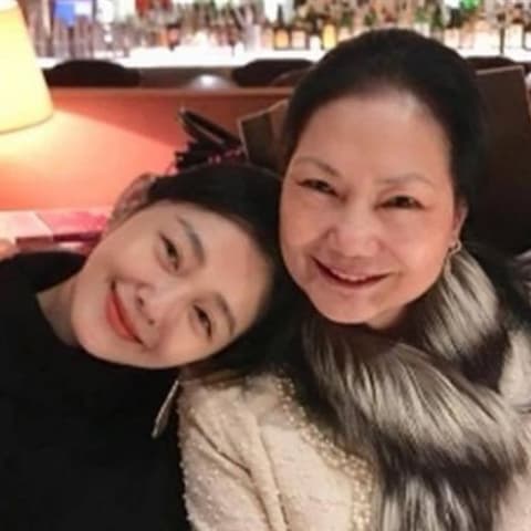 S妈深夜连发6篇告白!大S心肝宝贝竟真的放弃娘了?