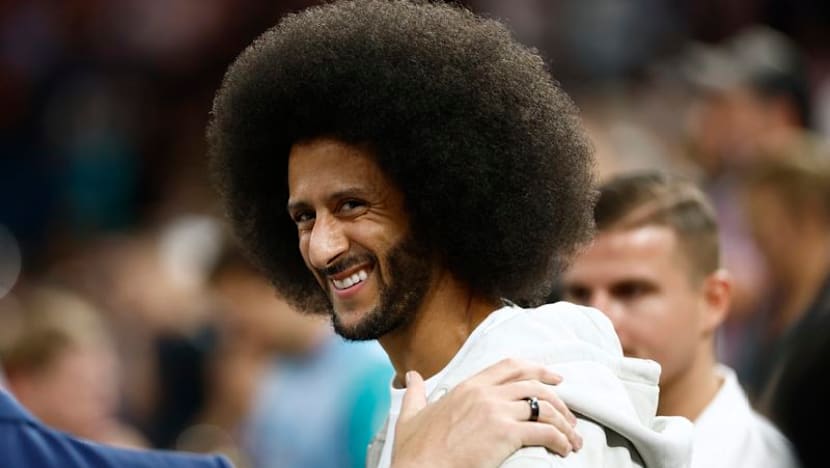 NFL-Kaepernick to receive Muhammad Ali humanitarian award