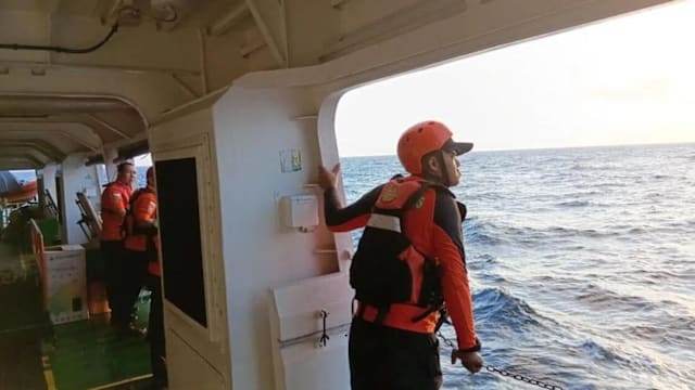 印尼客轮沉船事件 再寻获两名幸存者