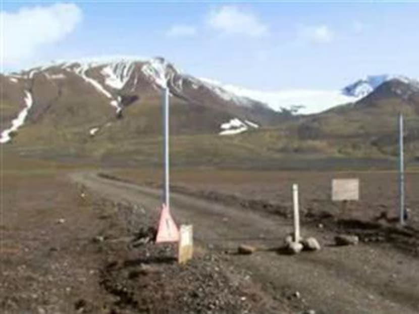 A sign posted on the road next to Bardarbunga, a subglacial stratovolcano located under Iceland's largest glacier. Photo: AP
