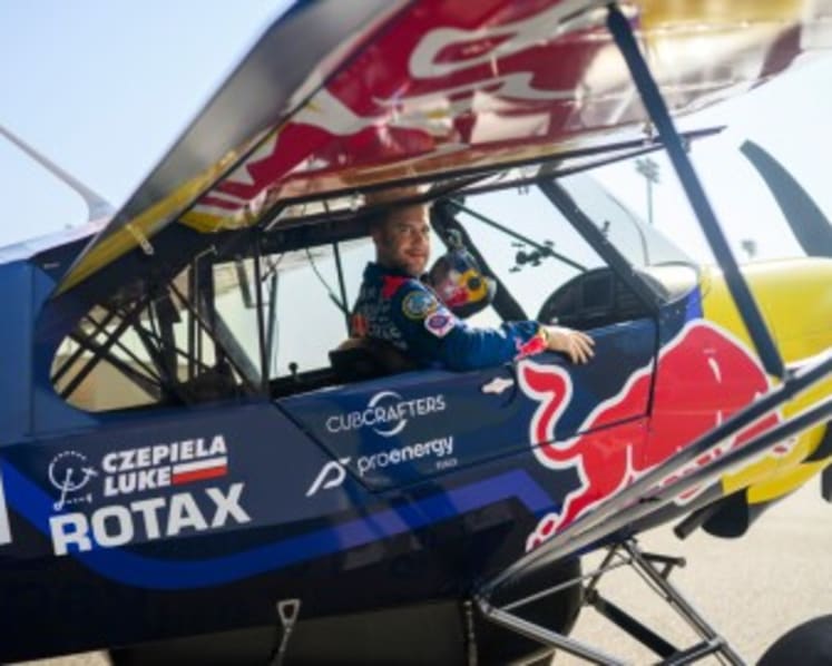 BRP-Rotax: Aircraft Meets Racetrack – Luke Czepiela Flies the Racing Line at Bahrain International Circuit